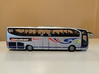 Bus, Plast