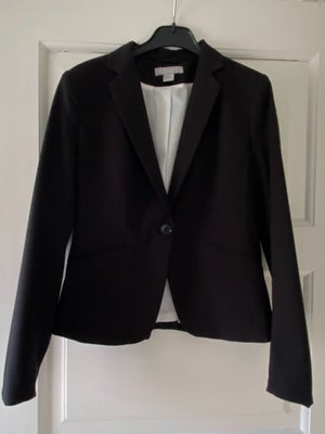 Blazer, str. 38, H&M,  Sort ,  Ubrugt, Smart H&M habitjakke, sort med let facon syet snit og glat fo