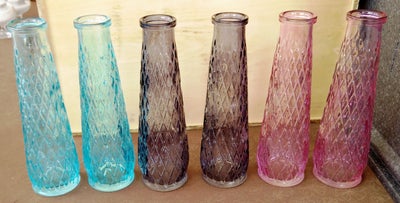 Vase, 6 glas vaser i  blå rød og grå,  Roba design Flowersea, 
pris pr. stk. 25 samlet pris 100 kr.
