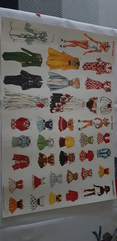 Påklædningsdukker, Store Marie+