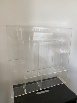 Akryl sættekasse, Ukendt, Sættekasse i akryl med 9 rum. Måler 40x40