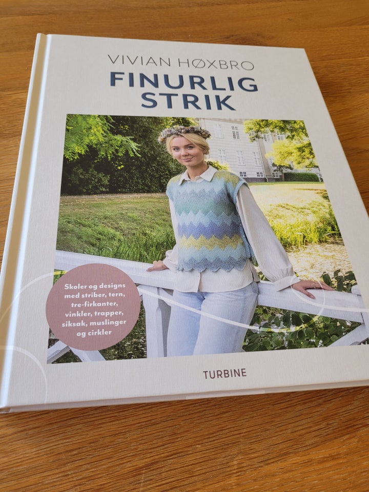 Finurlig strik, Vivian Høxbro, emne: håndarbejde