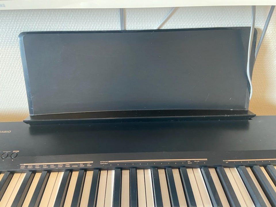Stagepiano, Casio CDP-130