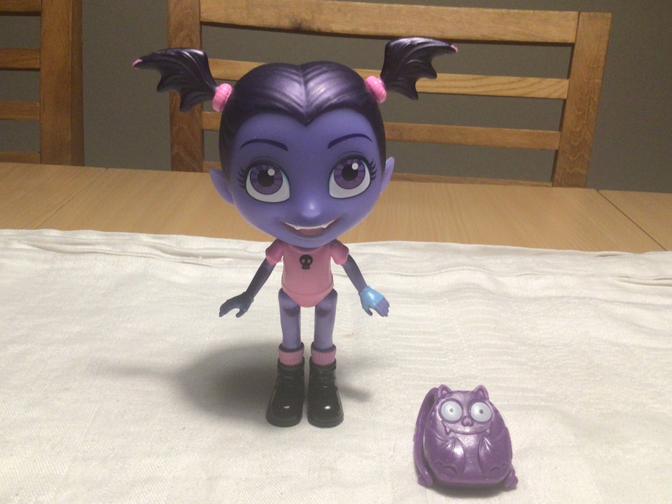 Andet, Disney Vampirina