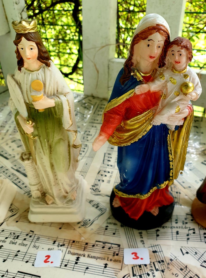 Små madonna figurer