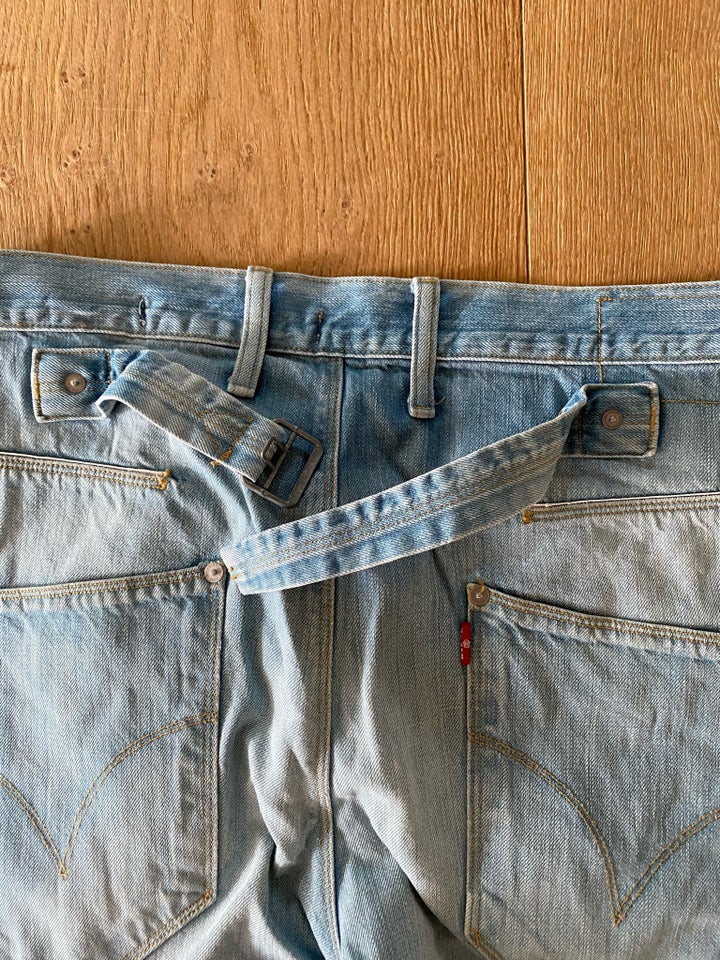 Jeans, Levi’s, str. 33