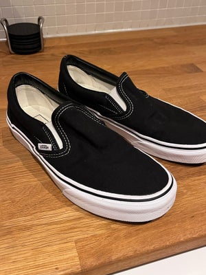 Sneakers, Vans, str. 39,  Sort,  Canvas ,  Næsten som ny, Vans Slip On Low str 39 (Unisex) 

Nypris 