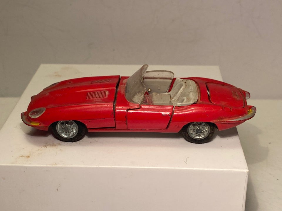 Modelbil, Tekno Jaguar E 1961 Roadster Nr 926