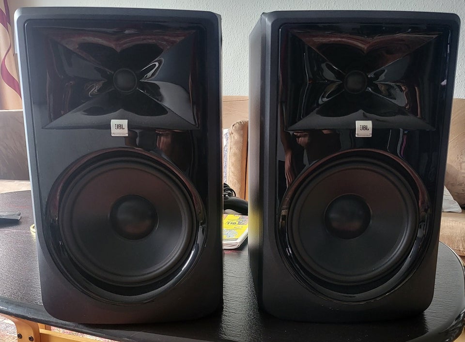 Studio monitor, JBL 308p MK2