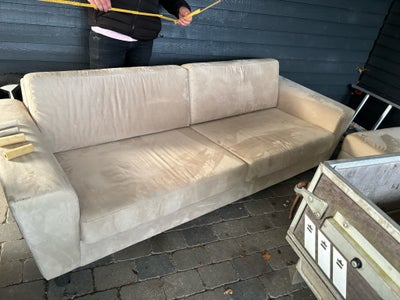 Sofa, 3 pers., Super fin sofa måler 240x90 cm
Puff måler 73x73 cm