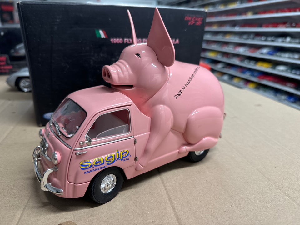 Modelbil, Fiat La maiala 1960 Flying Pig 1/18, skala 1:18