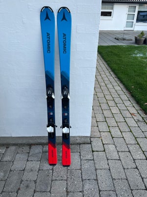 Børneski, Atomic , str. 140, Atomic Carvingski 140 cm
Rigtigt fin ski.
Pris 1000 kr