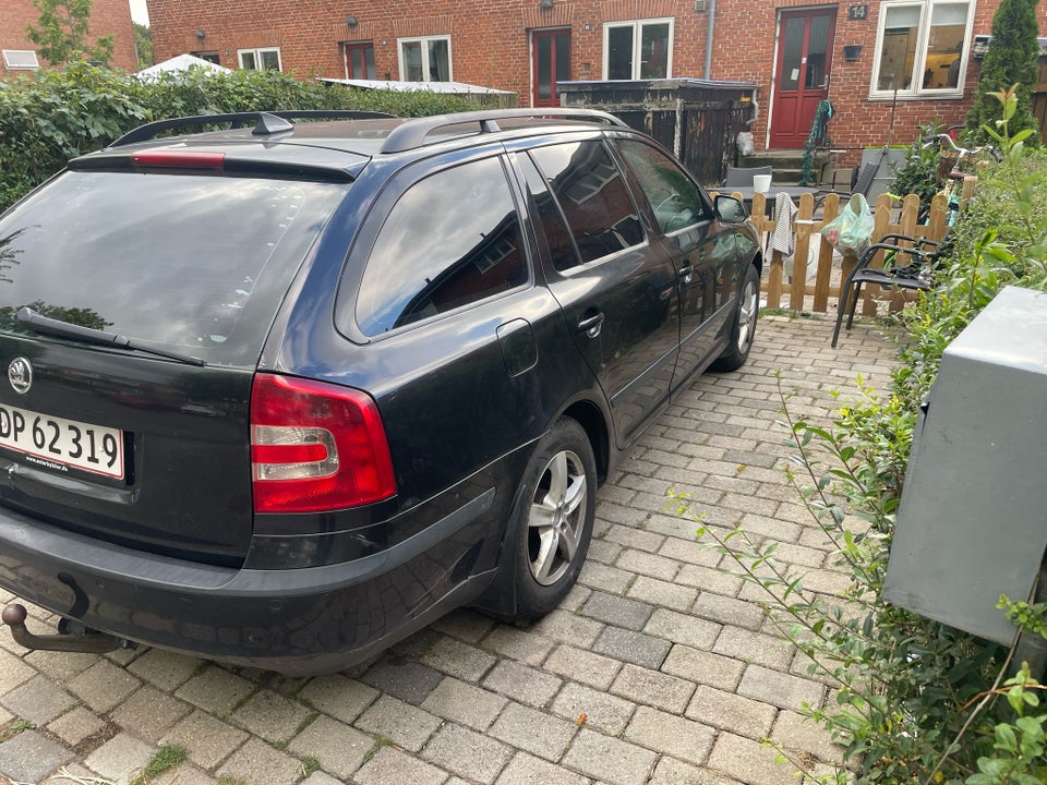 Skoda Octavia, 2,0 TDi Elegance Combi, Diesel