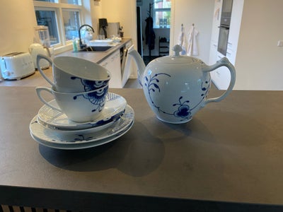 Porcelæn, Skåle, fad, thekande, kopper, underkopper og tall., Royal Copenhagen Mega Mussel