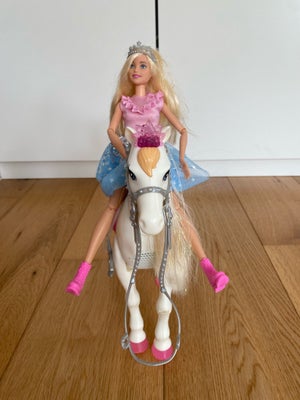 Barbie, Barbie og hest, Barbie med hest som danser og spiller musik