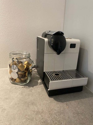 Nespresso Kaffemaskine, Nespresso, Nespresso delonghi kaffemaskine til kapsler inkl ca. 60 kapsler. 