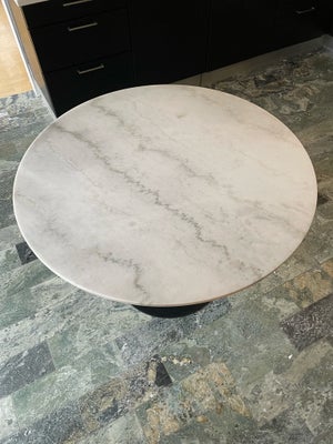 Spisebord, Marmor, Ellos, b: 106, AFHENTNING AFTALT
Rundt spisebord med hvid marmor bordplade og sor