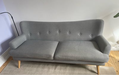 Sofa, stof, 3 pers., B: ca. 250 cm
D: ca. 83 cm
H: ca. 84 cm i enderne.
Sofaen er brugt og har lidt 