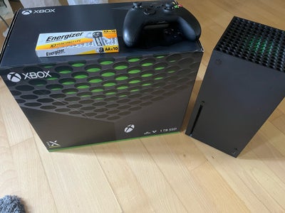 Xbox Series X, Perfekt, Lækker Xbox Series x i perfect stand. 
Kabel, controller og kasse medfølger 