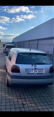 VW Golf III, 2,8 VR6, Benzin, 1996, km 240000, nysynet, 3-dørs, 16" alufælge, Unik golf 3 vr6 med 3 