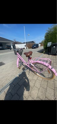 Pigecykel, classic cykel, andet mærke, 24 tommer hjul, Min pige sælger sin fine cykel idet hun har f