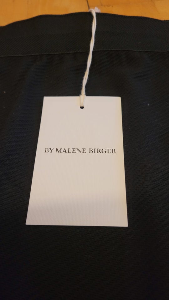 Knælang nederdel, str. 42, Malene Birger