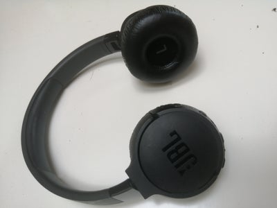 headset hovedtelefoner, JBL, Tune 660, God, Bluetooth 5.0
Med en pålidelig Bluetooth 5.0-forbindelse