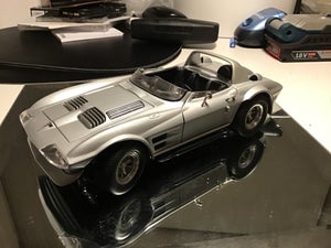 Find Modelbiler 1:18 Corvette på DBA - køb og salg af nyt og brugt