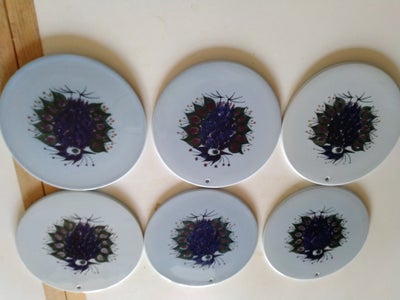6 platter, Royal Copenhagen, Dia 14 cm den enne mangler hul til ophæng pr stk