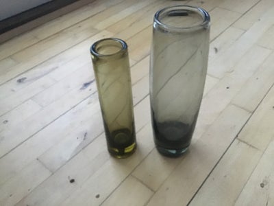 Vase, Glasvase, Holmegård, 2 glasvaser fra holmegård. Begge velholdte uden ridser eller andet. H 24 