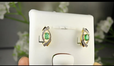 Øreringe, Nye forgyldt øreringe fra real 925 sølv og med 2 ægte smaragder 4x6 mm. og med små zirkone