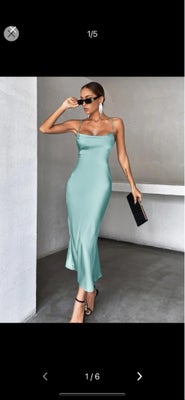 Anden kjole, New year dress, str. S,  Ubrugt