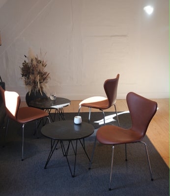 Arne Jacobsen, 7’er stole, Syveren , Spisebordstole, Nypolstret Fritz Hansen 7'er stole flotte i vor
