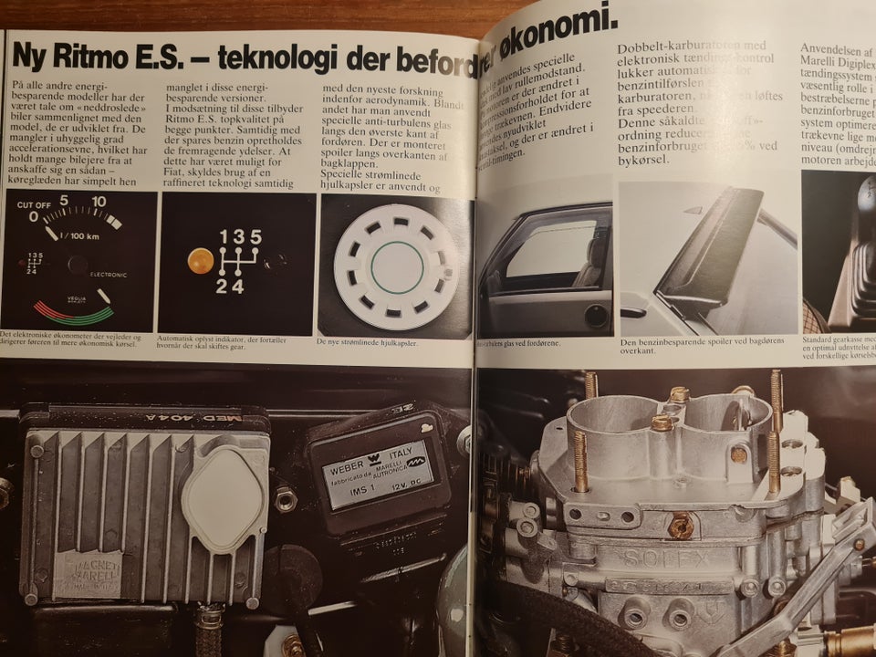 Fiat Ritmo modelbrochure fra 1983.

22 sider på...