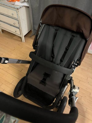 Kombivogn, Bugaboo Cameleon, Bugaboo cameleon kombi vogn 

Brugt men i fin stand 

Inkl
Barnevogns d