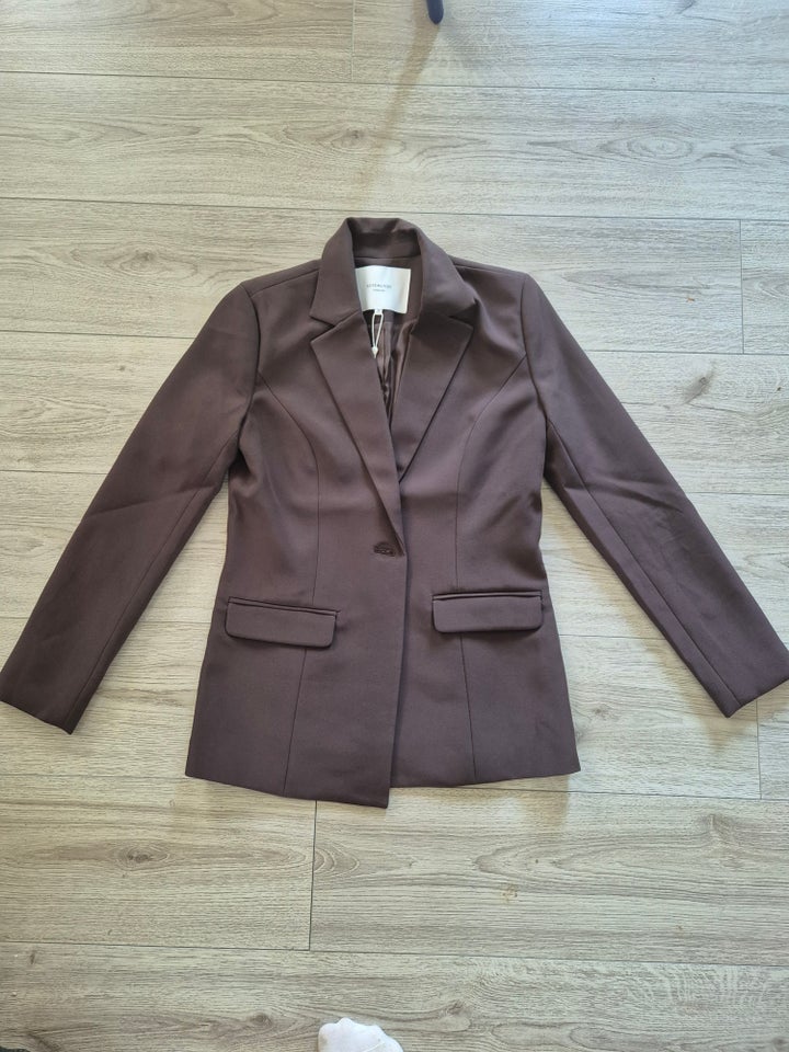 Blazer, str. 36, Rosemunde