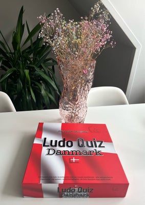 Ludo quiz , brætspil, Brætspil - Ludo Quiz Danmark 

Beskrivelse: 
Ludo er et af de helt klassiske b
