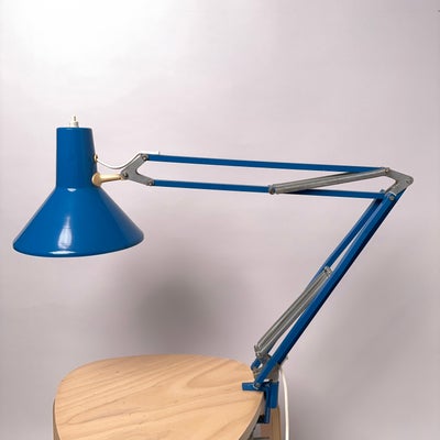 Arkitektlampe, Flot blå arkitektlampe fra HCF, 


Flot blå arkitektlampe fra 70'erne, som er designe
