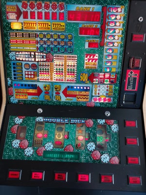 Double dice, spilleautomat, Rimelig, Fem valset automat fra dae med op til 10bet pr tryk...køreklar