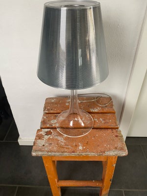 Philippe Starck, Flos, bordlampe, Sælger flot lampe - flos. 
God stand - afhentning ved Skanderborg