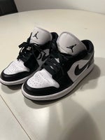 Sneakers, str. 36,5, Nike Jordan