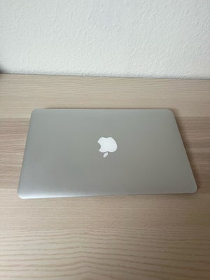 Andet mærke Apple MacBook Air 11”, 4 GB ram, 128 GB harddisk, God, MacBook Air 11” i farven sølv. De