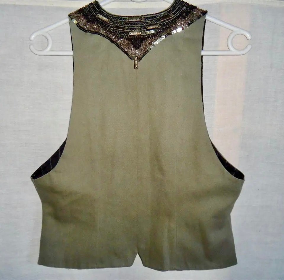 Vest, DAY BIRGER ET MIKKELSEN, str. 40