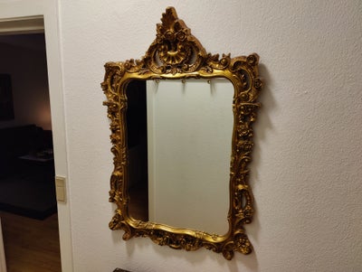 Entrespejl, b: 63 h: 104, Spejlet er i super fim stand. 
Spejlet er købt for omkring 45 år siden.
Me