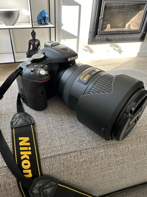Nikon Nikon D5300, spejlrefleks, 24 megapixels, God, Sælger mit fotoudstyr.

Hus:
Nikon D5300

Objek
