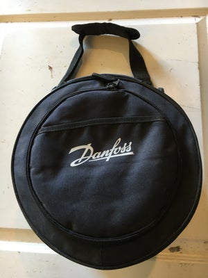 Bordgrill, DANFOSS, Sjældent set DANFOSS bordgrill.
Med ben og håndtag til rist.
Der er kølerum i to