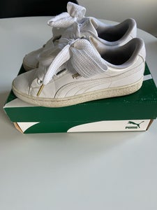 Puma basket hotsell heart hvid