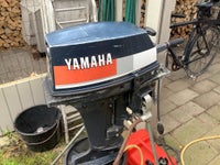 15hk Yamaha påhængsmotor med kort ben kærer fin...