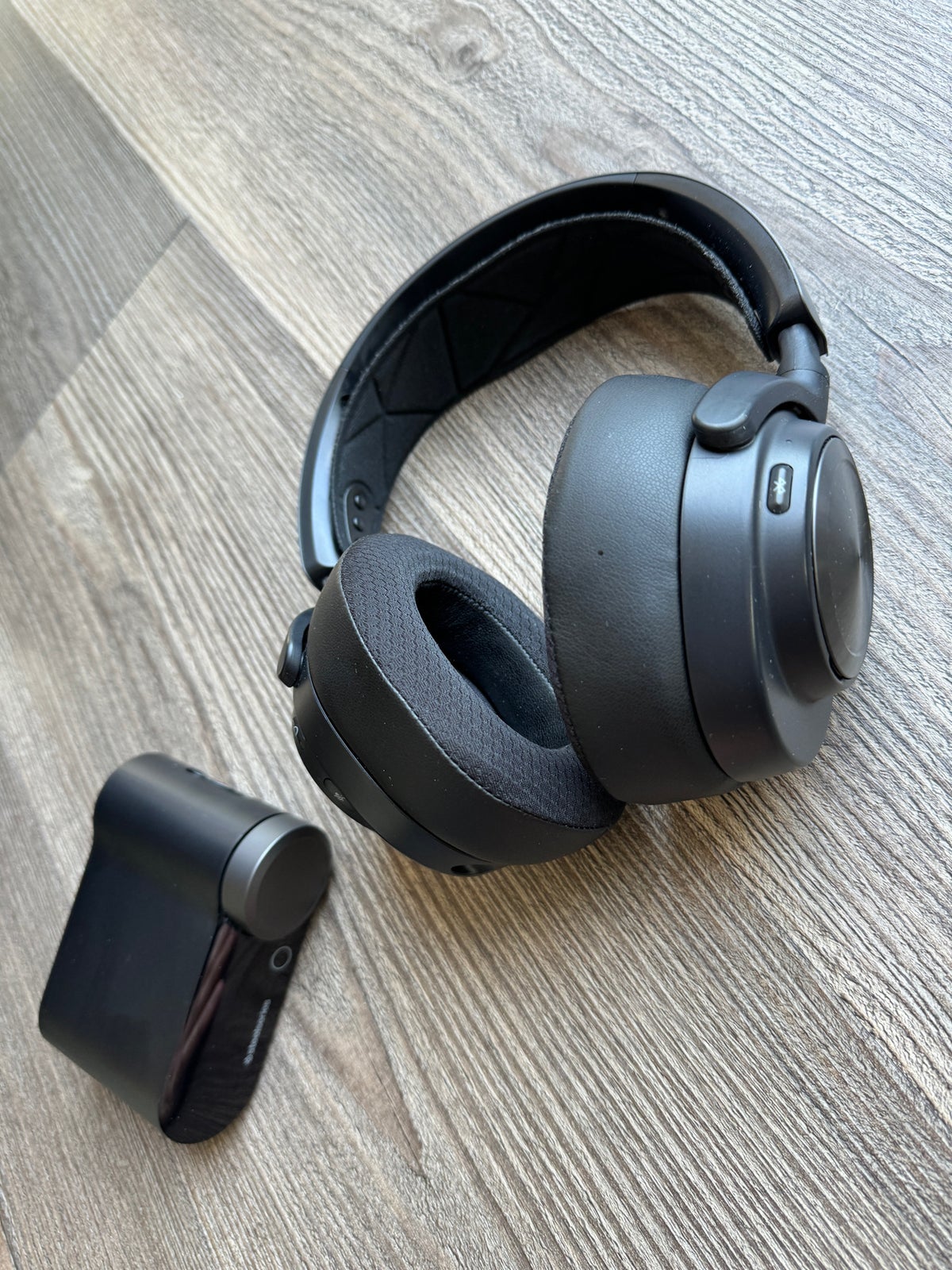 Headset, Steelseries Arctis Nova Pro Wireless, Perfekt