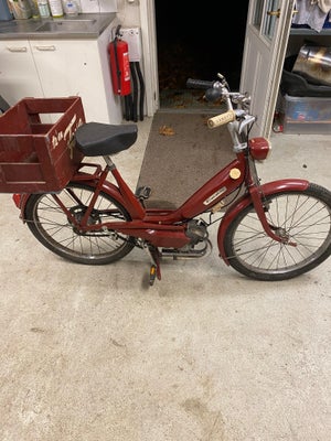 Motobecane Cady, 1972, 1234 km, Rød, Jeg ælger min gamle charmerene knallert da jeg ikke får kørt no